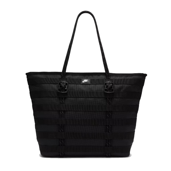 Nike Sportswear Tote 26L Black New With Tags - Picture 1 of 10